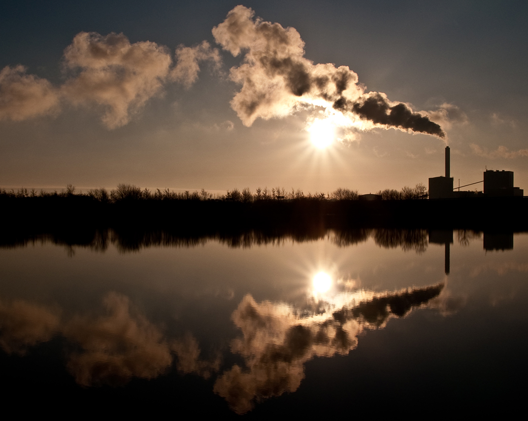 Energieberatung Nachhaltigkeitsberatung Rauch Sonne Wasser Fabrik