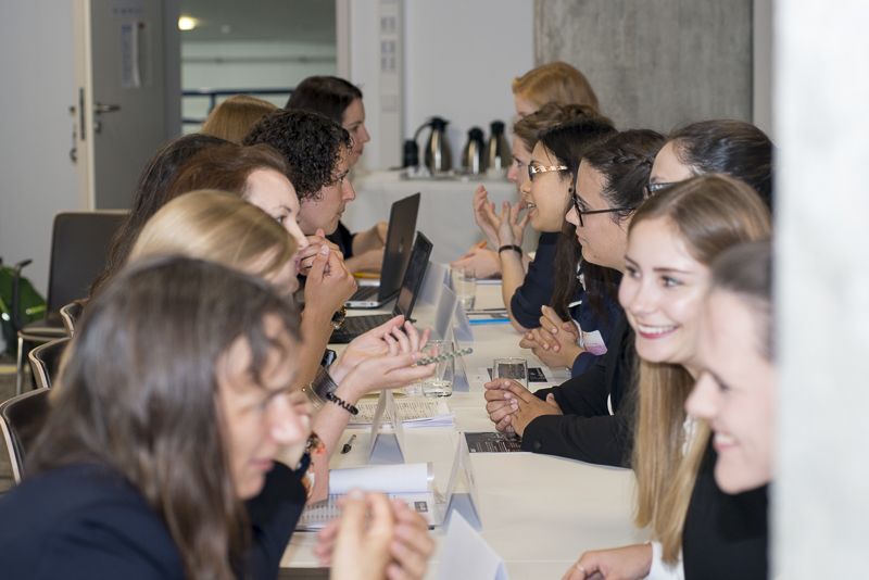 Studenten Studium MINT SpeedDating Messe Karriereveranstaltung meet.me