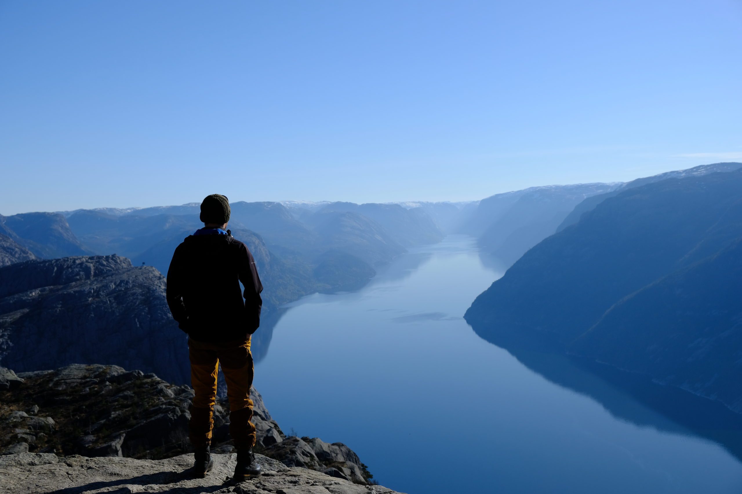 Natur Norwegen Studium Auslandssemester Student See Fluss Berglandschaft Berge Landschaft Himmel Nebel