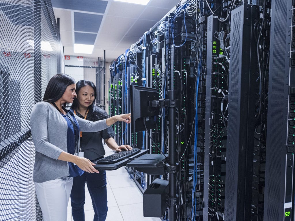 6 Steps For Setting Up A Server Room For Your Business - Schneider ...