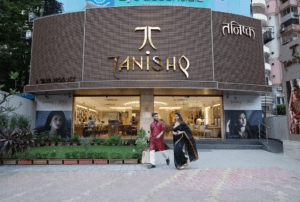 edge computing in retail with Tanishq example