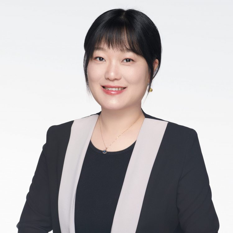 Gloria Cai, Global Solution Architect for Renewables